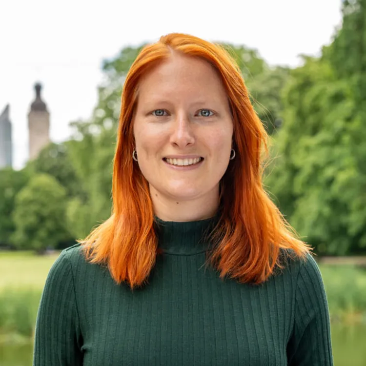 Porträt von Hanna Mathias, CSR-Managerin bei Evergreen
